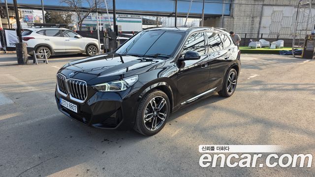 BMW X1 sDrive 20i M Sport — пробег 31 000 км — фото 1 из 5
