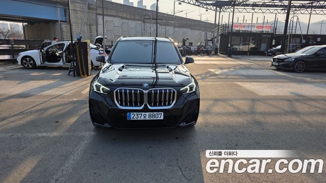 BMW X1 sDrive 20i M Sport — пробег 31 000 км — фото 3 из 5