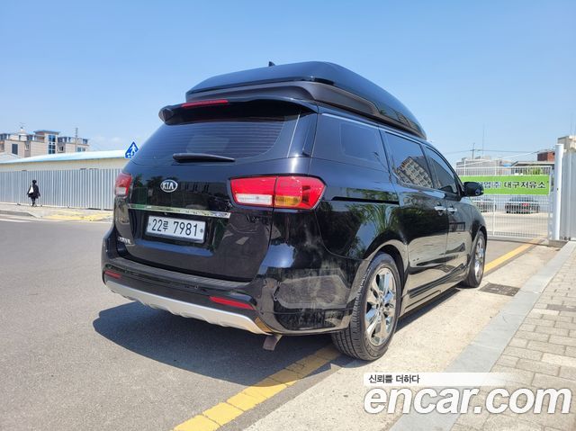 Kia Carnival 9-seater Hi-Limousine Prestige — пробег 183 656 км — фото 5 из 5