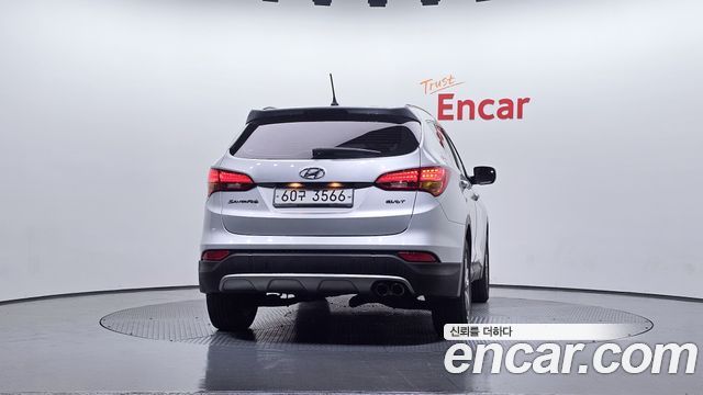 Hyundai Santafe Diesel(e-VGT) 2.0 2WD Premium — пробег 131 666 км — фото 4 из 5