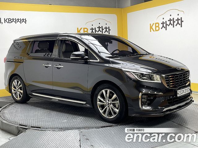 Kia Carnival Gasoline 7-Seater Limousine President — пробег 97 660 км — фото 1 из 5