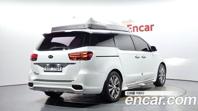 Kia Carnival Gasoline 9-Seater Noblesse Special — пробег 143 112 км — фото 2 из 5