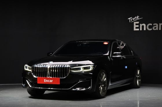 BMW 7-Series 750Li xDrive Design Pure Excellence Prestige — пробег 105 860 км — фото 1 из 5