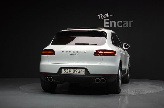 Porsche Macan 3.0 S Diesel 95B — пробег 128 591 км — фото 4 из 5