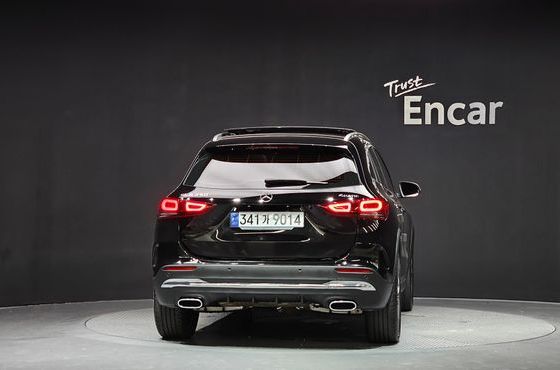 Mercedes-Benz GLA-Class GLA250 4MATIC — пробег 21 083 км — фото 4 из 5