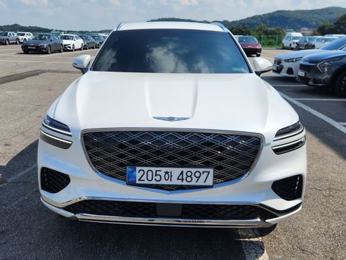 Genesis GV70 2.5T Gasoline 2WD — пробег 450 км — фото 1 из 5