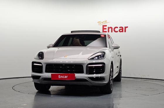 Porsche Cayenne 3.0 E-Hybrid — пробег 74 524 км — фото 3 из 5