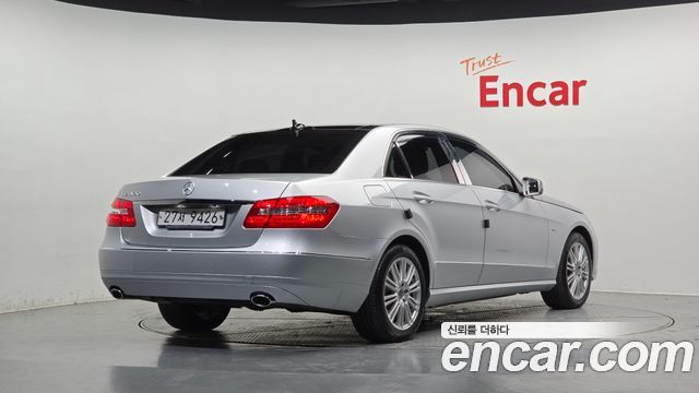 Mercedes-Benz E-Class E300 Elegance — пробег 35 459 км — фото 2 из 5