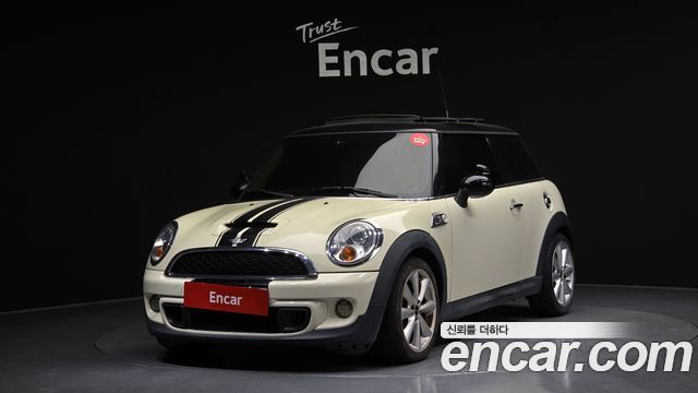 Mini Cooper Standard Second Generation — пробег 159 255 км — фото 1 из 5