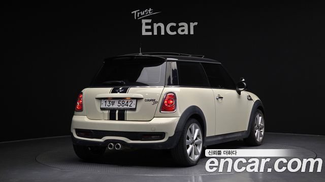 Mini Cooper Standard Second Generation — пробег 159 255 км — фото 2 из 5