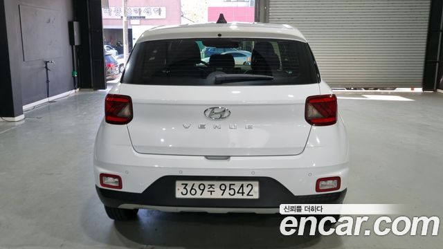 Hyundai Venue из Кореи Encar