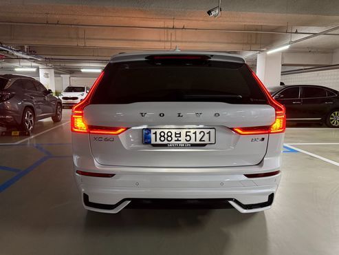 Volvo XC60 B5 Ultra Dark Air Sus — пробег 465 км — фото 4 из 5