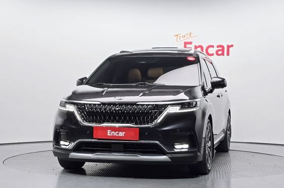 Kia Carnival 7-Seater Signature — пробег 60 905 км — фото 3 из 5