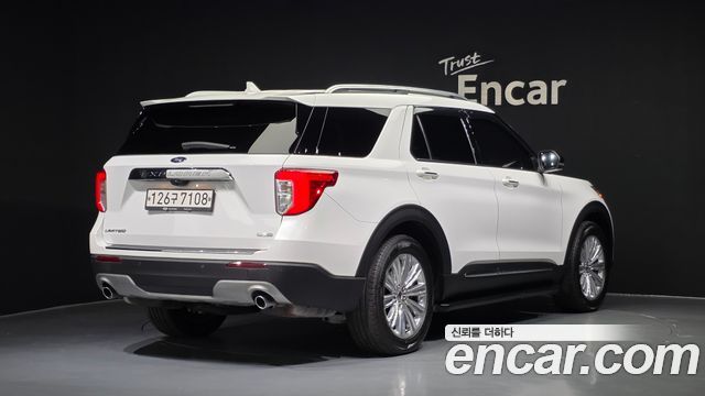 Ford Explorer 2.3 LimIted 4WD — пробег 41 675 км — фото 2 из 5