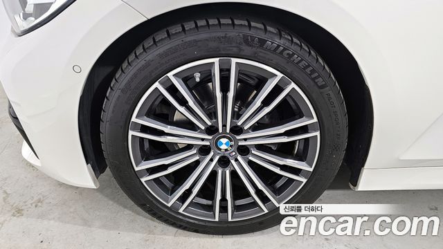 BMW 3-Series 320i M Sport — пробег 34 695 км — фото 5 из 5