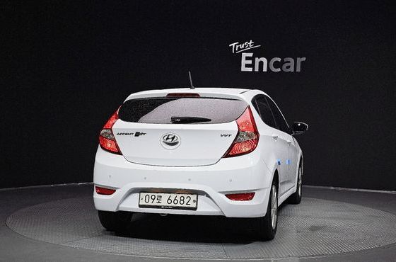 Hyundai Accent WIT 1.4 VVT Modern — пробег 108 722 км — фото 4 из 5