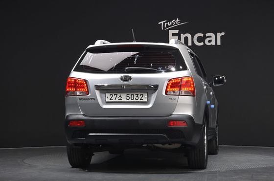 Kia Sorento Diesel 2.0 2WD TLX High-Deluxe — пробег 194 592 км — фото 4 из 5