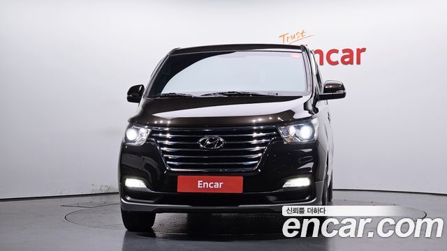 Hyundai Starex Urban 9-Seater Exclusive — пробег 92 909 км — фото 3 из 5
