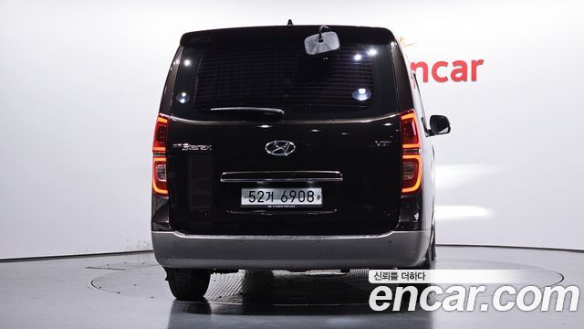Hyundai Starex Urban 9-Seater Exclusive — пробег 92 909 км — фото 4 из 5