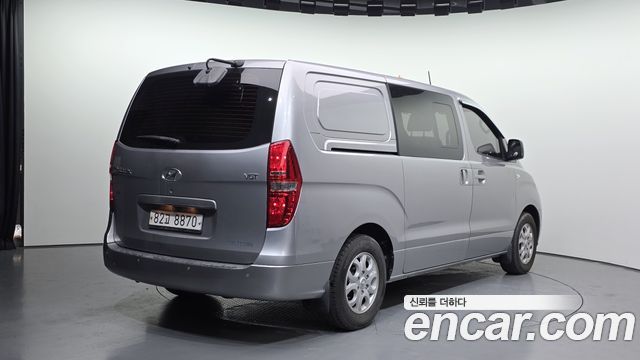 Hyundai Starex 5-Seater VAN CVX Luxury — пробег 126 520 км — фото 2 из 5