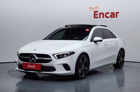 Mercedes-Benz A-Class A250 4MATIC Sedan — пробег 14 335 км — фото 1 из 5
