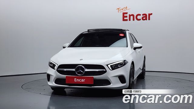 Mercedes-Benz A-Class A250 4MATIC Sedan — пробег 14 335 км — фото 3 из 5