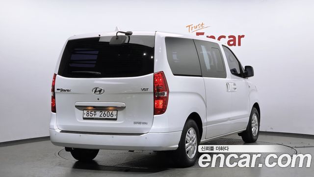 Hyundai Starex Van 5-Seater Modern — пробег 39 004 км — фото 2 из 5