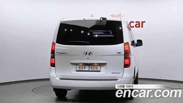 Hyundai Starex Van 5-Seater Modern — пробег 39 004 км — фото 4 из 5