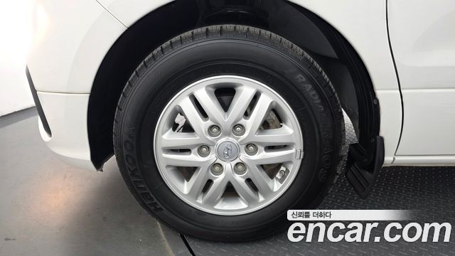 Hyundai Starex Van 5-Seater Modern — пробег 39 004 км — фото 5 из 5