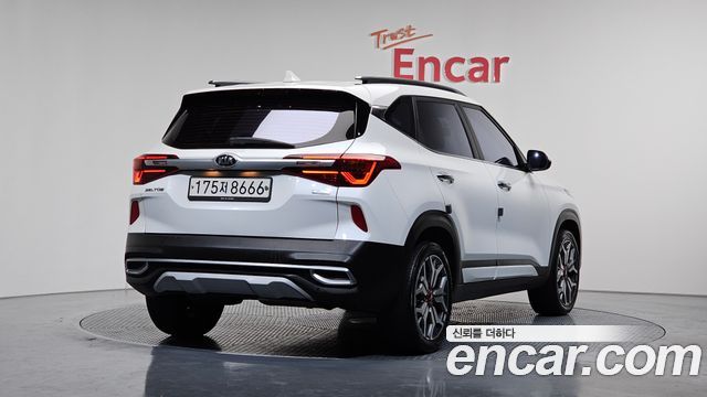 Kia Seltos из Кореи Encar