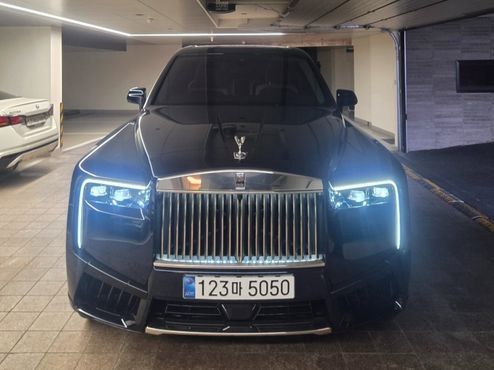 Rolls-Royce Cullinan 6.7 V12 — пробег 200 км — фото 1 из 5
