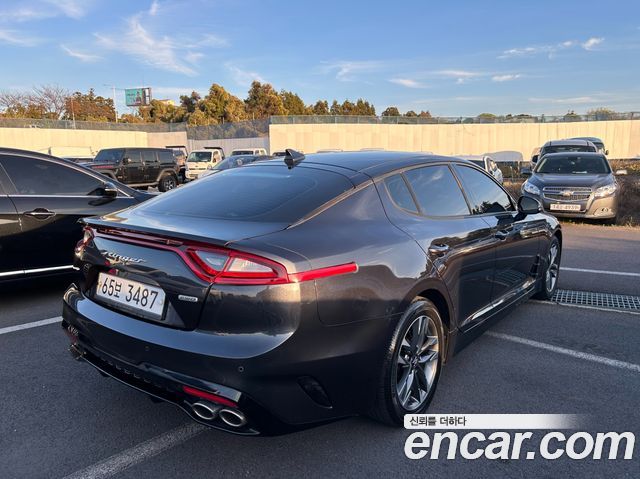 Kia Stinger из Кореи Encar