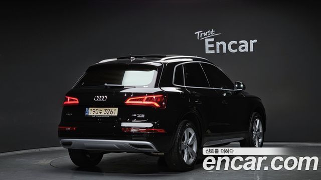 Audi Q5 45 TFSI Quattro Premium — пробег 64 391 км — фото 2 из 5