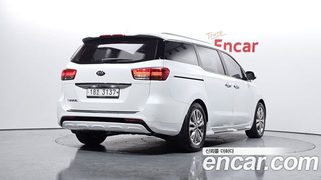 Kia Carnival 9-seater Prestige — пробег 89 612 км — фото 2 из 5