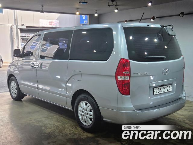 Hyundai Starex 12-Seater Wagon Smart — пробег 85 506 км — фото 4 из 5
