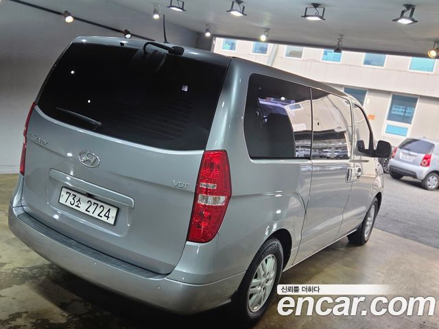 Hyundai Starex 12-Seater Wagon Smart — пробег 85 506 км — фото 5 из 5