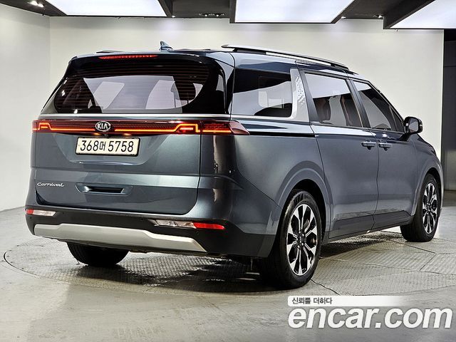 Kia Carnival Diesel 9-Seater Prestige — пробег 106 626 км — фото 4 из 5