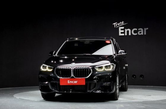 BMW X1 xDrive 20i M Sport — пробег 37 730 км — фото 3 из 5