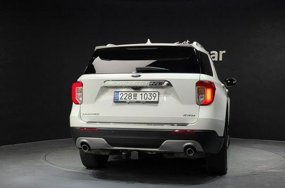 Ford Explorer 2.3 LimIted 4WD — пробег 64 686 км — фото 4 из 5