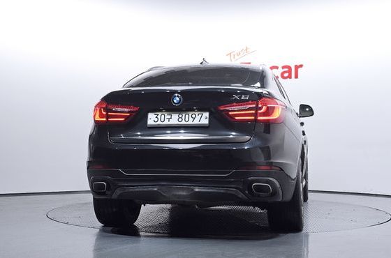 BMW X6 xDrive 40d — пробег 120 304 км — фото 4 из 5
