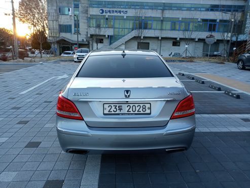 Hyundai Equus VS380 LUXURY — пробег 135 097 км — фото 2 из 5