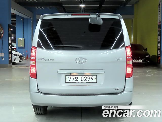 Hyundai Starex 4WD Wagon 11-Seater Modern — пробег 68 451 км — фото 3 из 5