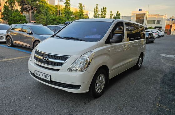 Hyundai Starex 3-Seater VAN CVX Deluxe — пробег 70 655 км — фото 1 из 5
