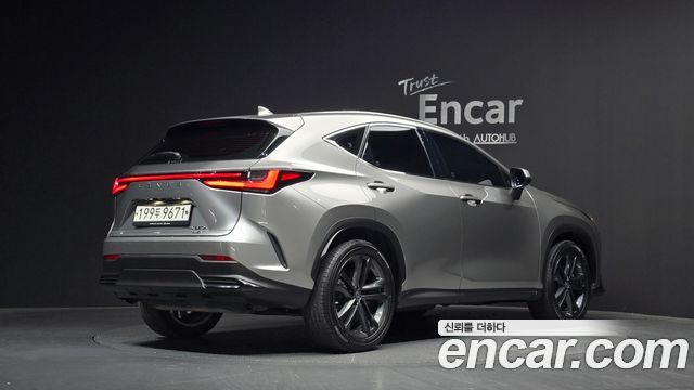 Lexus NX Premium — пробег 76 299 км — фото 2 из 5