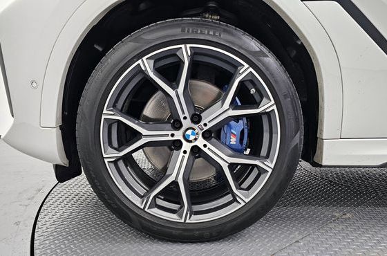 BMW X6 xDrive40i M Sport — пробег 75 076 км — фото 5 из 5