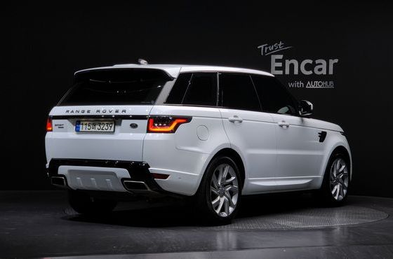 Land Rover Range Rover Sport 3.0 SDV6 HSE Dynamic — пробег 99 631 км — фото 2 из 5