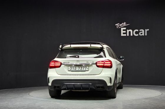 Mercedes-Benz GLA-Class GLA45 AMG 4MATIC — пробег 102 885 км — фото 4 из 5