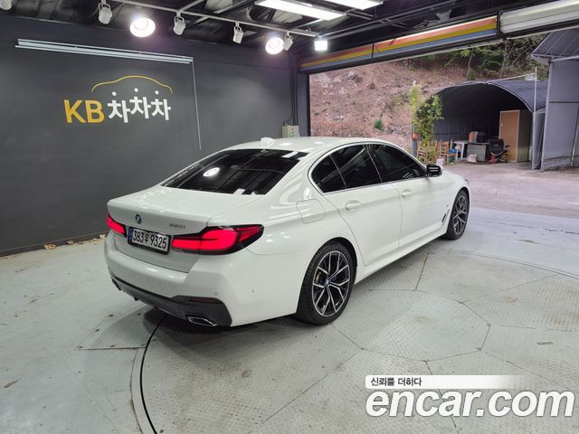 BMW 5-Series 530i M Sport Package — пробег 66 550 км — фото 5 из 5