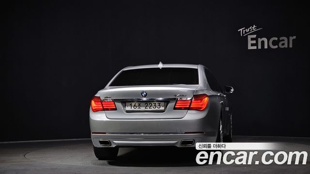 BMW 7-Series 730d xDrive — пробег 372 392 км — фото 4 из 5