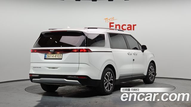 Kia Carnival из Кореи Encar